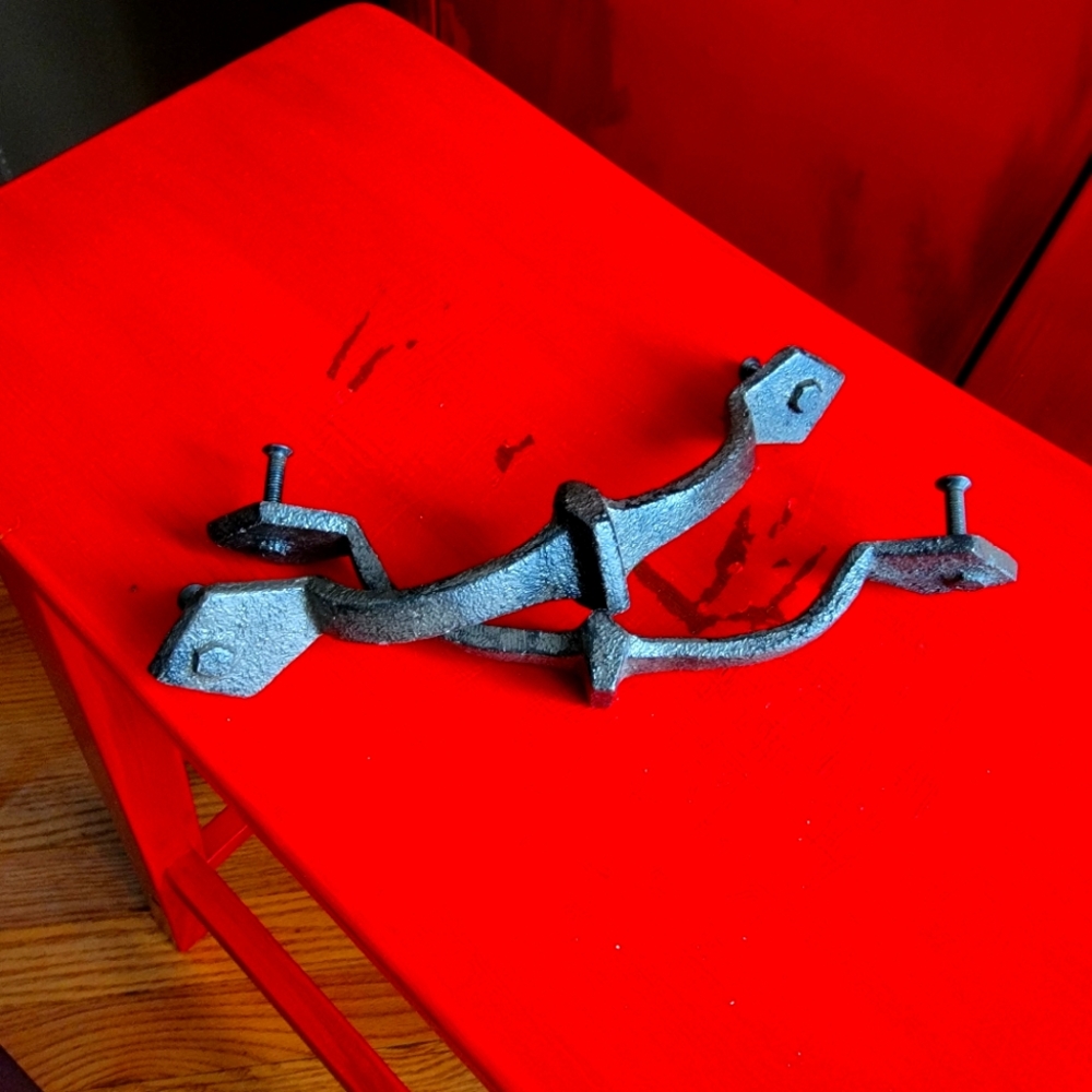 Set of Drawer Pulls. Industrial finish. Metal. Bronze.